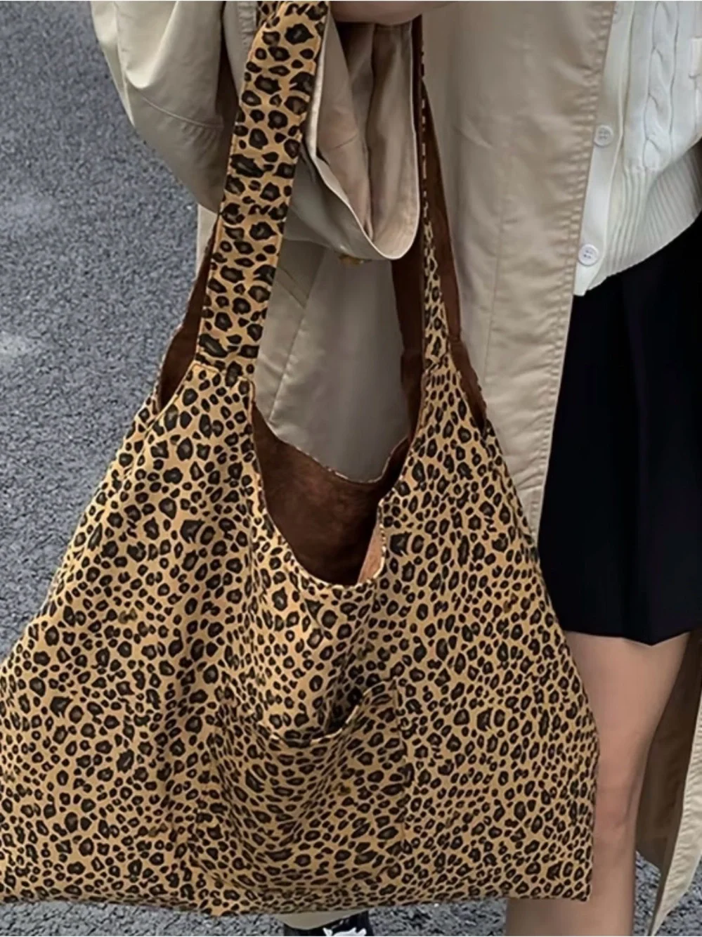 🍂🍁NEW🍁🍁Classic Women’s Suede Tote Bag in Tan or Animal print.   Reversible